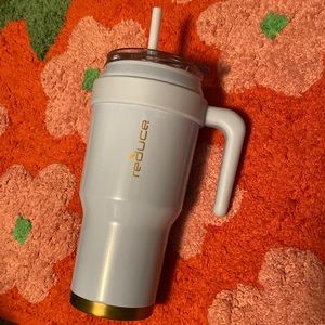 Reduce 40 oz with straw brand new never used